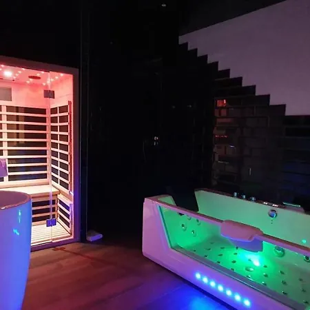 Bayeuzen Le Baldaquin - Nuit Romantique Et Spa Privatif