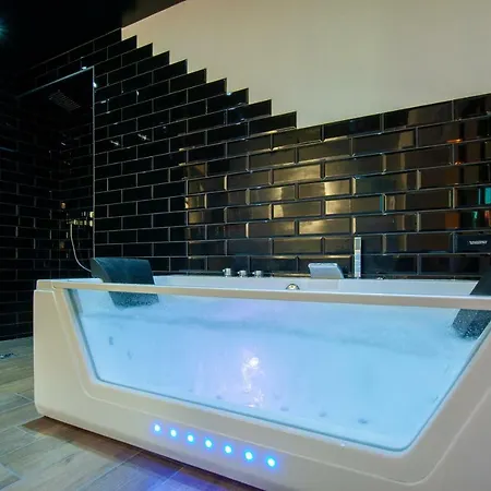 Bayeuzen Le Baldaquin - Nuit Romantique Et Spa Privatif *